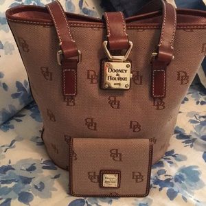 Dooney and Bourke handbag